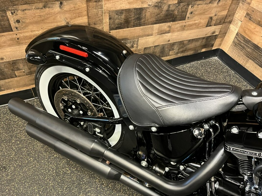 2017 Harley-Davidson® Softail Slim® S Vivid Black FLSS