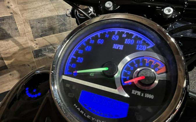 2017 Harley-Davidson® Softail Slim® S Vivid Black FLSS