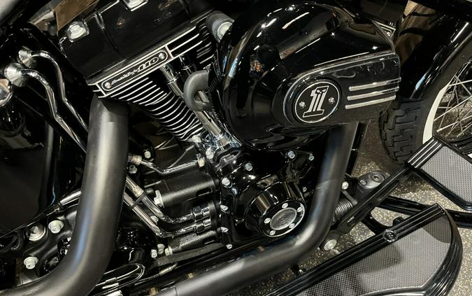 2017 Harley-Davidson® Softail Slim® S Vivid Black FLSS