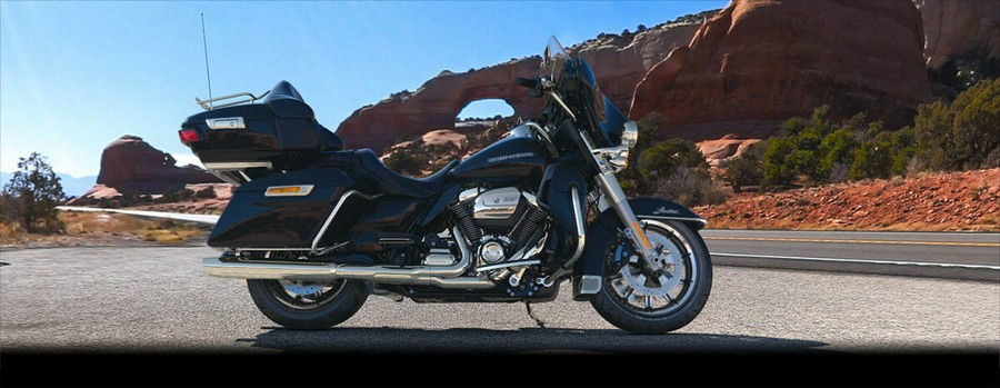 2018 Harley-Davidson® Ultra Limited Vivid Black
