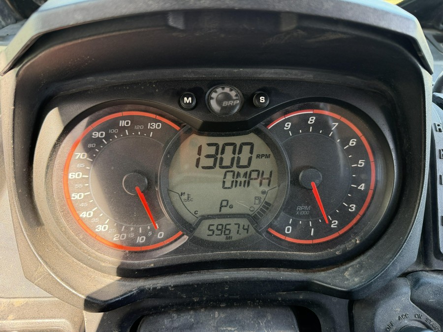 2019 CAN-AM DEFENDER MAX CAB HD10 BC 19 DPS