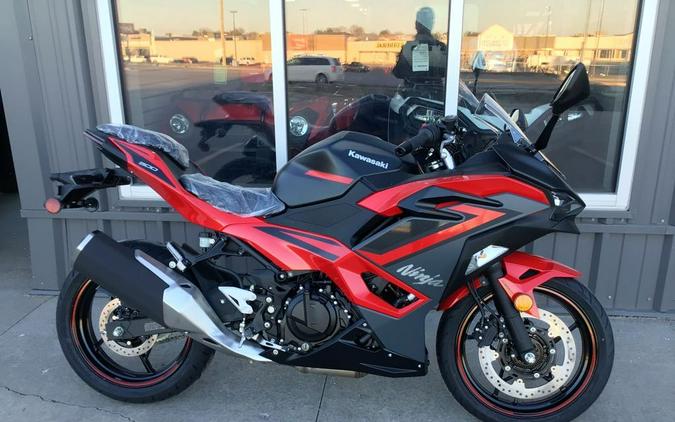 2024 Kawasaki NINJA® 500 ABS Red/Black/Dark Gray