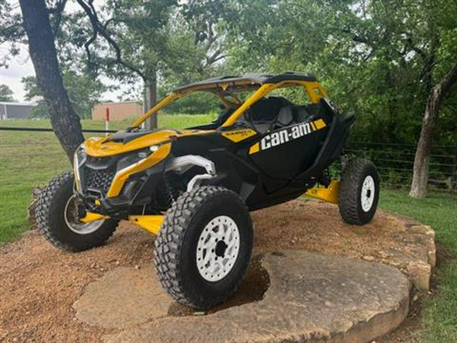 2024 Can-Am Maverick R X RS