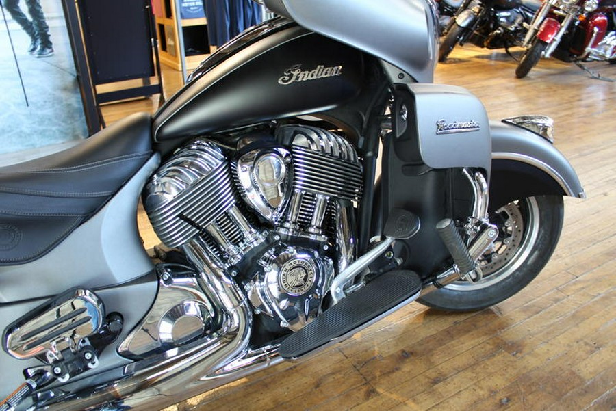 2020 Indian Motorcycle® Roadmaster® Titanium Smoke/Thunder Black Smoke