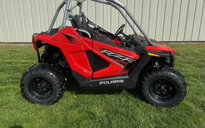 2026 Polaris RZR 200 EFI