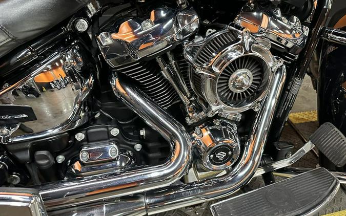 2021 Harley-Davidson Softail FLHC - Heritage Classic