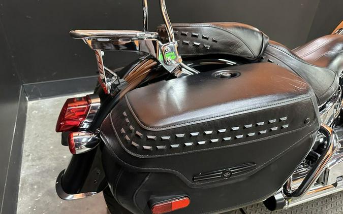 2021 Harley-Davidson Softail FLHC - Heritage Classic