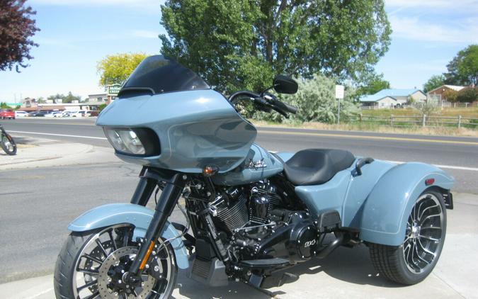 2024 Harley-Davidson Road Glide 3 Sharkskin Blue