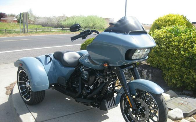 2024 Harley-Davidson Road Glide 3 Sharkskin Blue