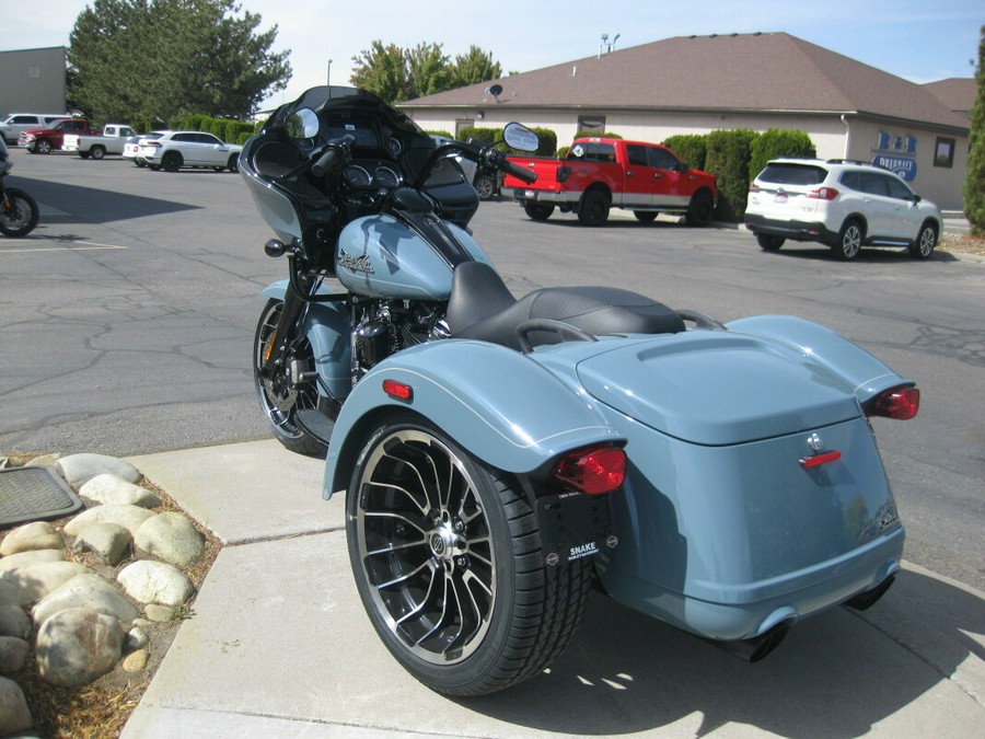 2024 Harley-Davidson Road Glide 3 Sharkskin Blue