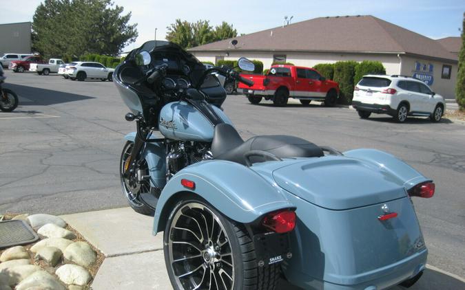 2024 Harley-Davidson Road Glide 3 Sharkskin Blue