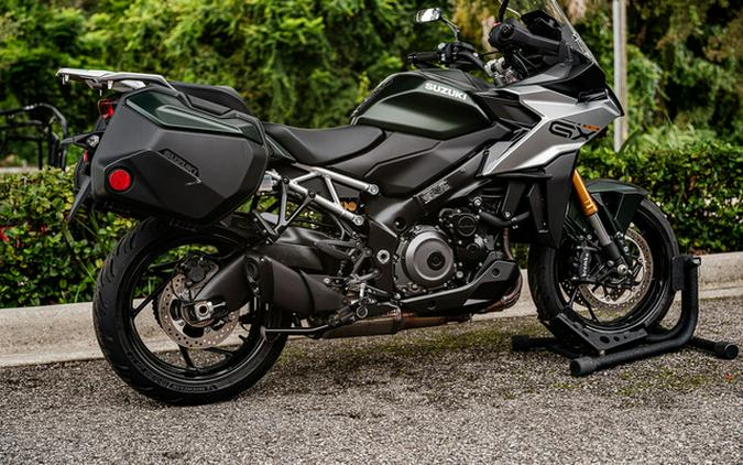 2024 Suzuki GSX-S 1000GX Plus