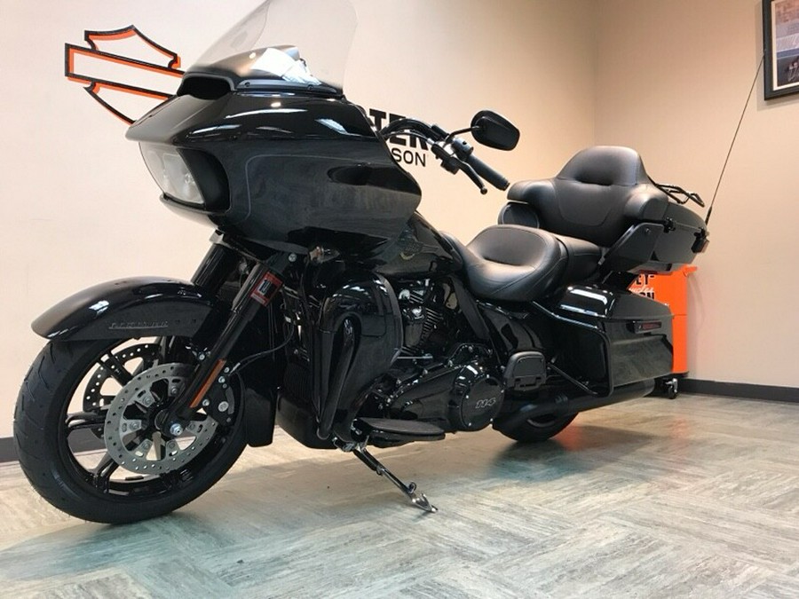 2024 Harley-Davidson Road Glide Limited Vivid Black - Black Finish FLTRK