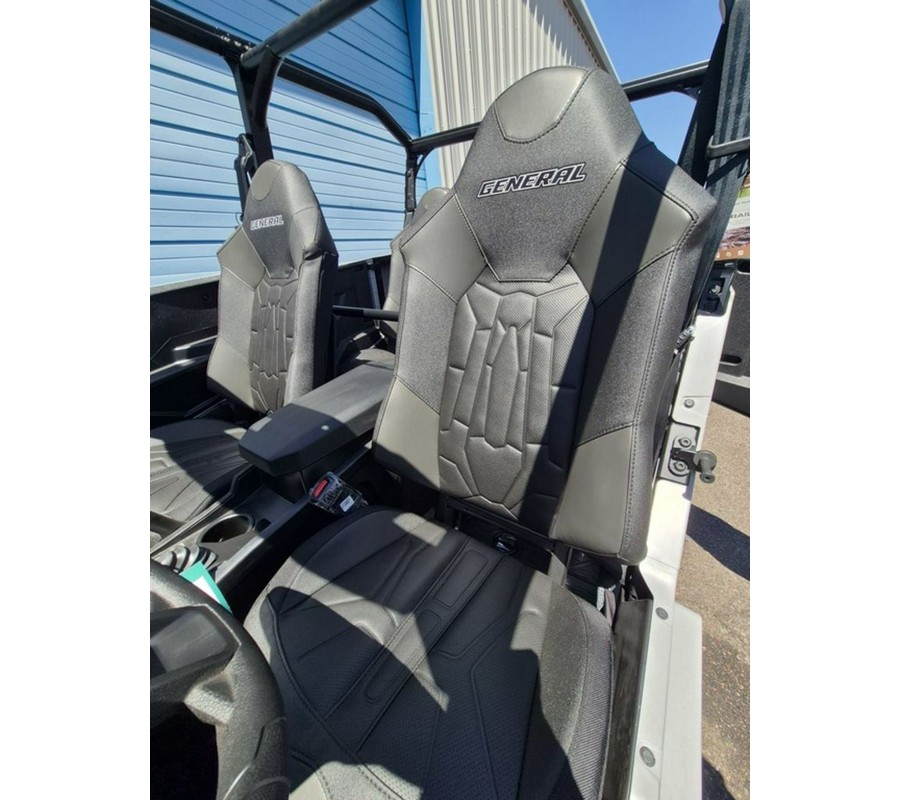 2025 Polaris® General 4 1000 Sport