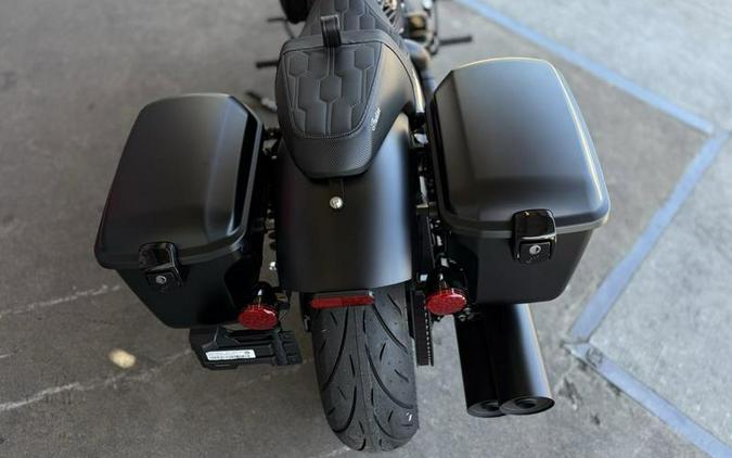 2025 Indian Motorcycle® Sport Chief RT Black Smoke