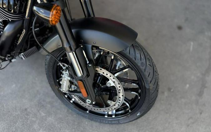 2025 Indian Motorcycle® Sport Chief RT Black Smoke