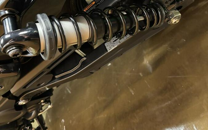 RH975 2025 Nightster™