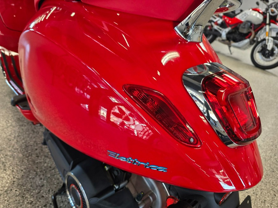 2025 Vespa Elettrica Red 70