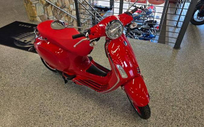 2025 Vespa Elettrica Red 70