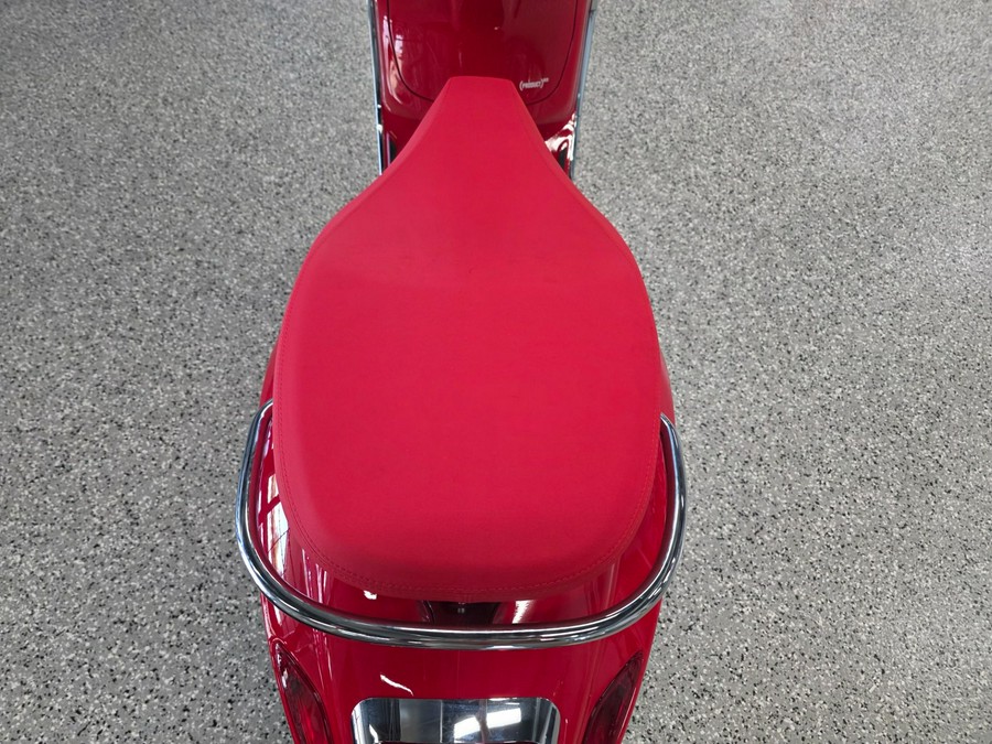 2025 Vespa Elettrica Red 70