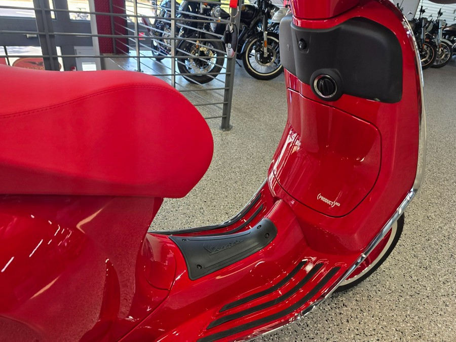 2025 Vespa Elettrica Red 70