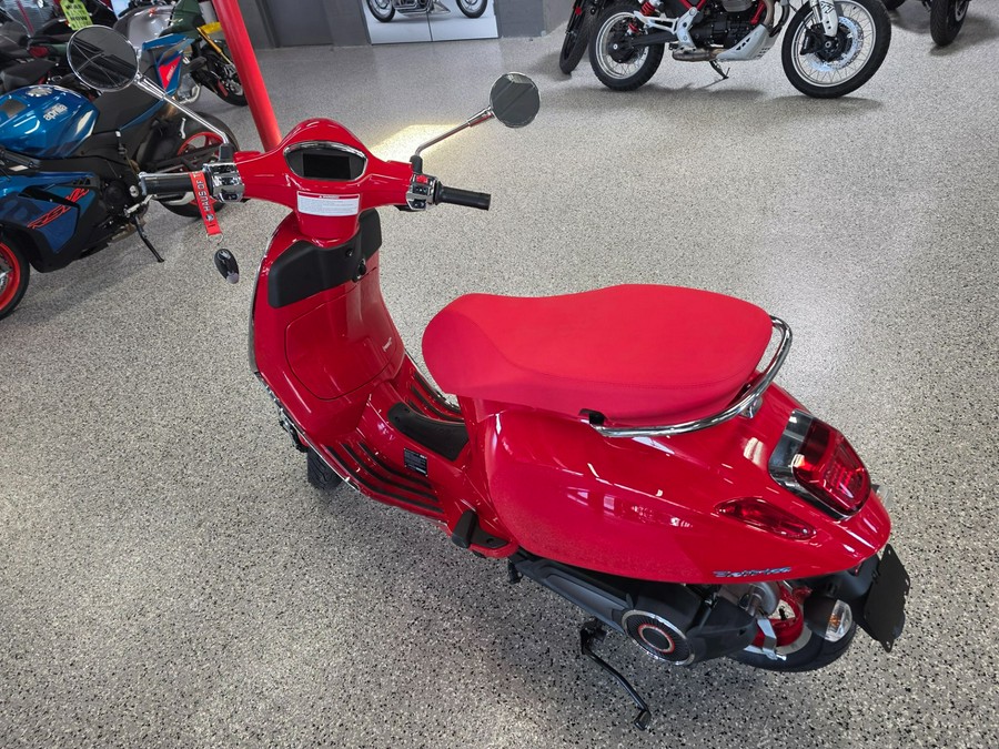 2025 Vespa Elettrica Red 70