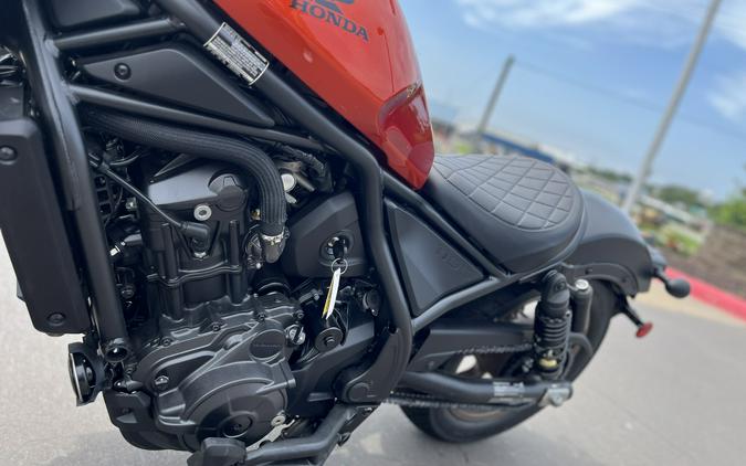 2025 Honda Rebel® CMX1100S ORANGE 000271