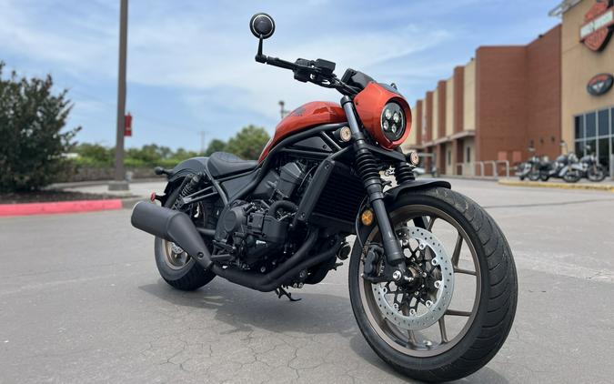 2025 Honda Rebel® CMX1100S ORANGE 000271