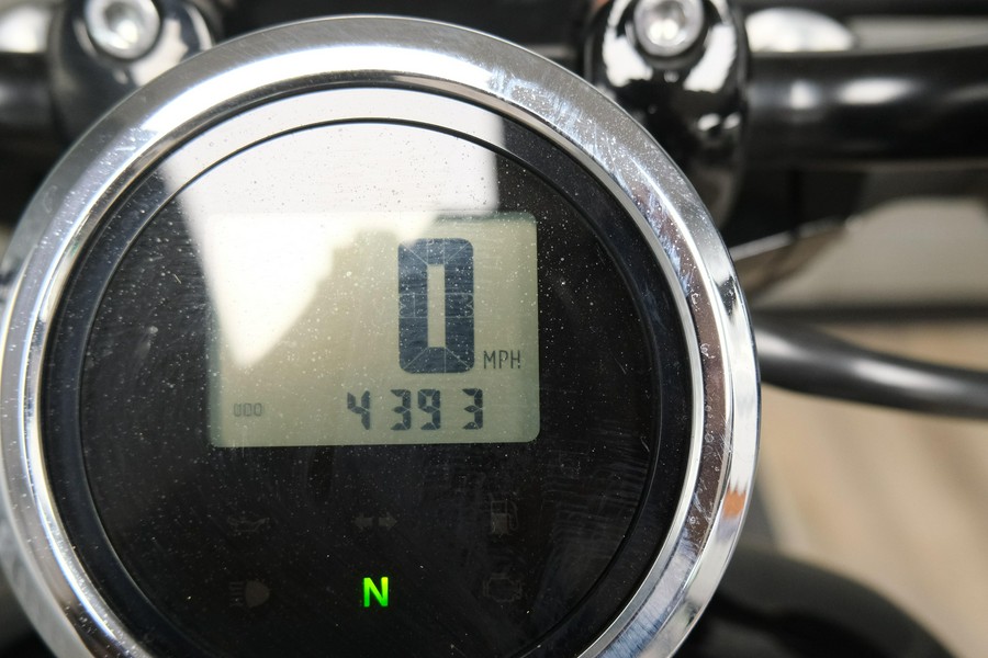 2025 YAMAHA BOLT R-SPEC RAVEN