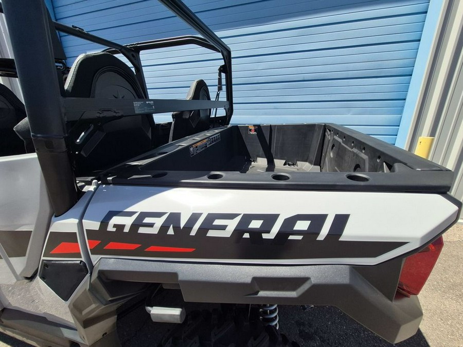 2025 Polaris® General 4 1000 Sport
