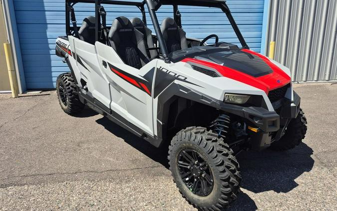 2025 Polaris® General 4 1000 Sport