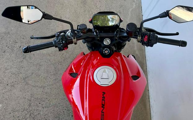 2026 Ducati MONSTER PLUS