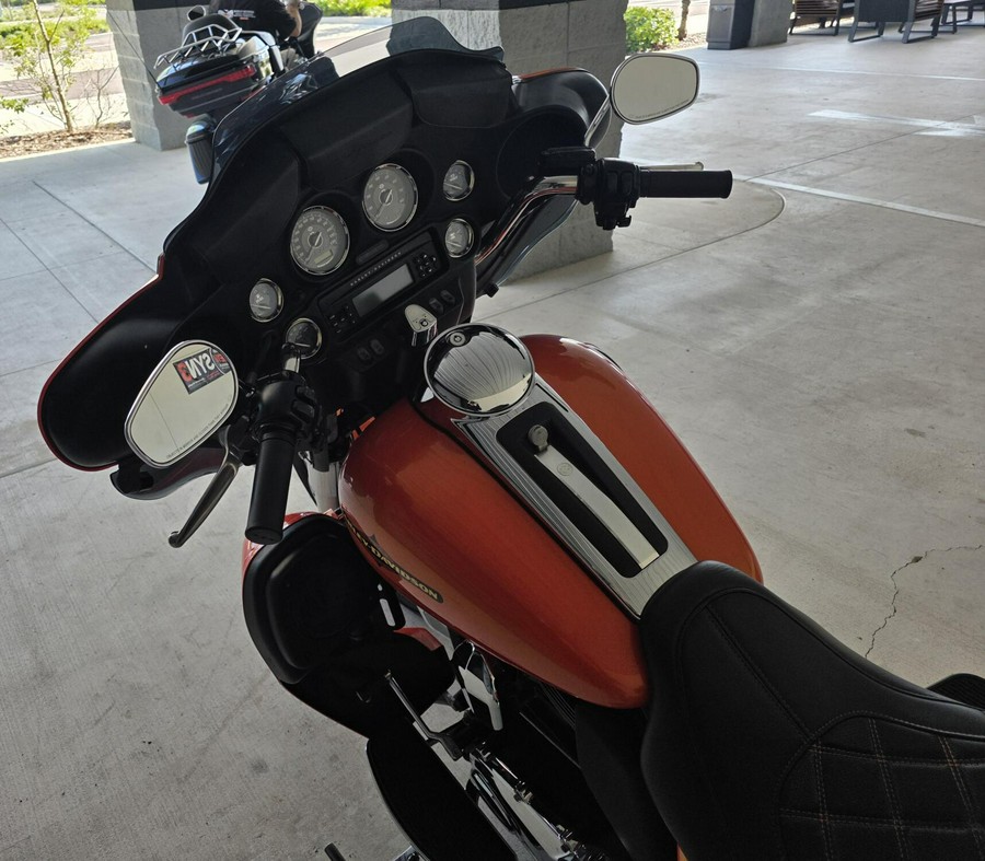 2012 Harley-Davidson® Electra Glide® Ultra Limited Custom Tequila Sunrise/H-D Orange