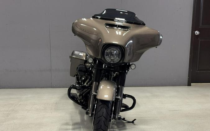 FLHXSE 2021 CVO™ Street Glide®