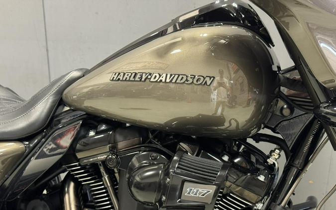 FLHXSE 2021 CVO™ Street Glide®