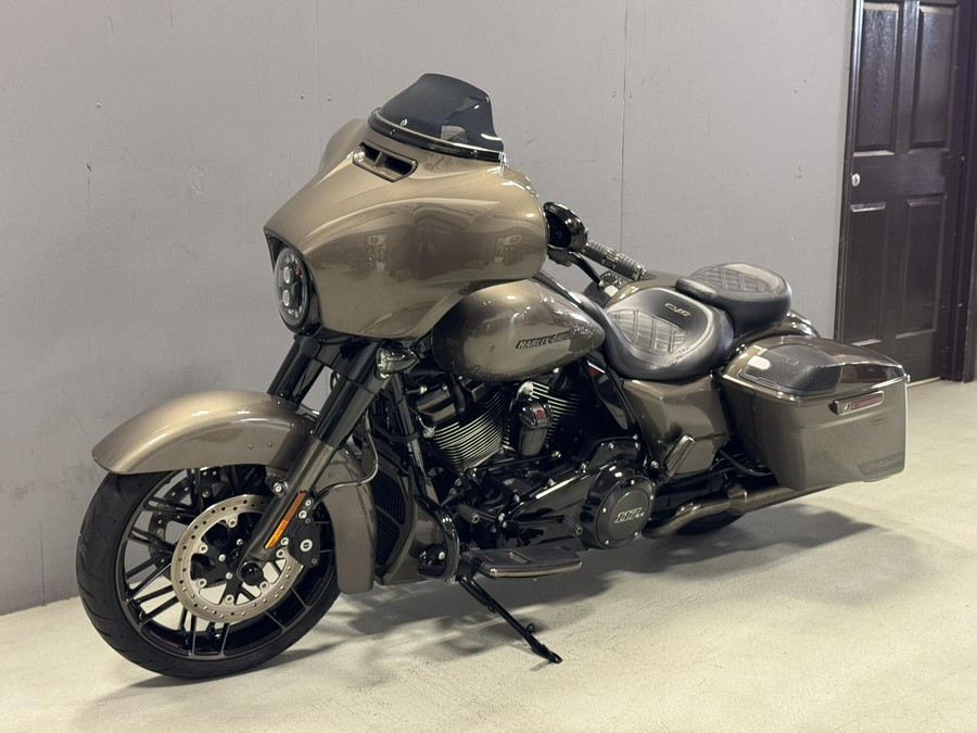 FLHXSE 2021 CVO™ Street Glide®