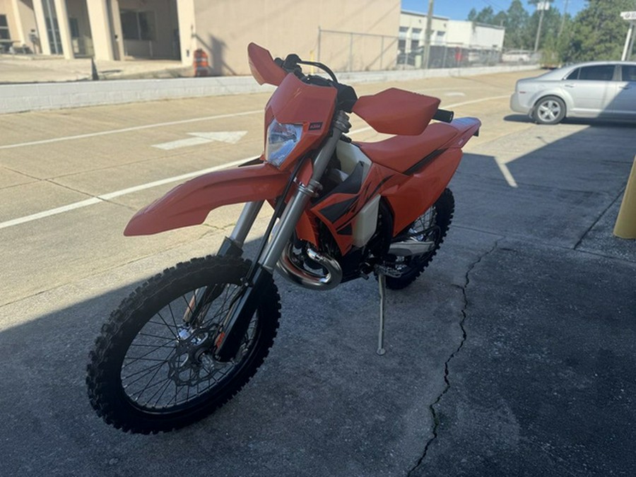 2025 KTM XC 250 W