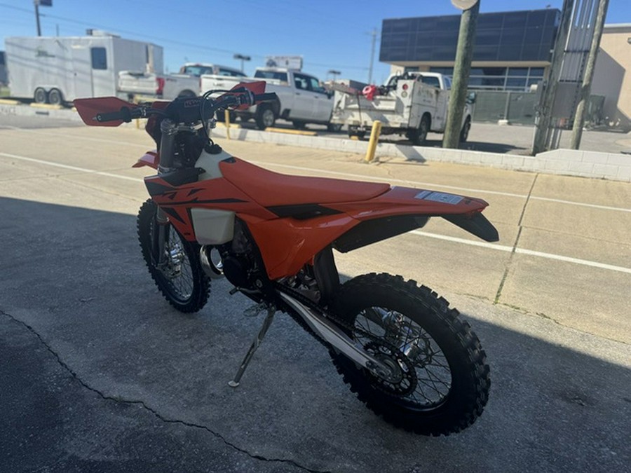 2025 KTM XC 250 W