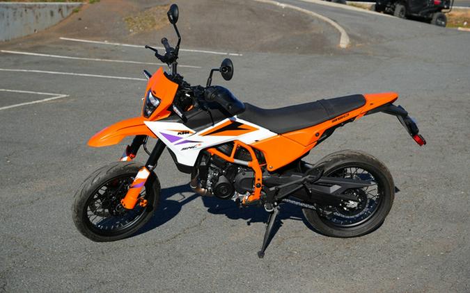 2026 KTM SMC 390 R