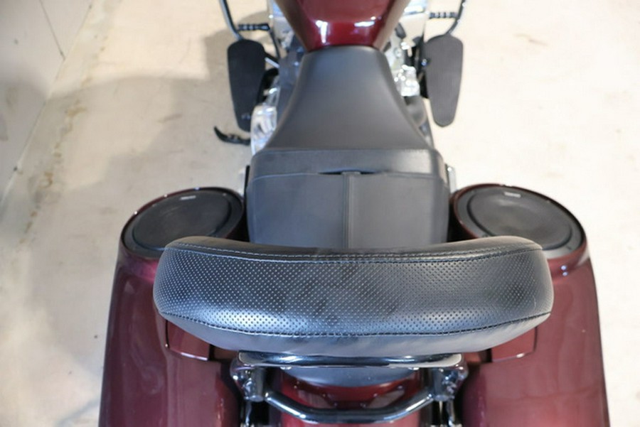 2022 Indian Challenger Limited Maroon Metallic