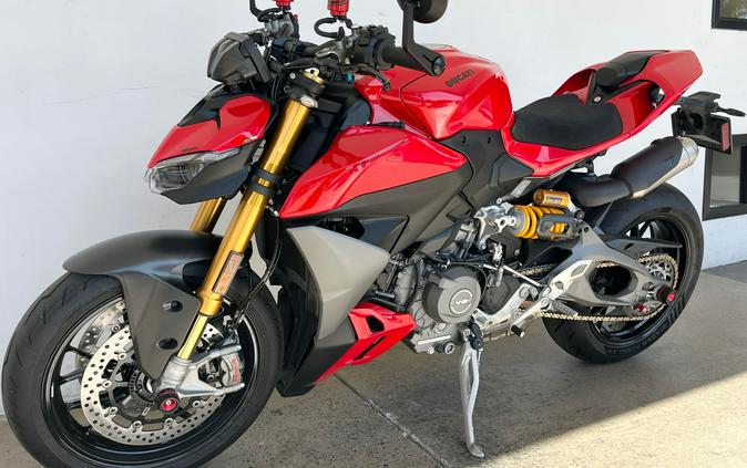 2026 Ducati Streetfighter V2