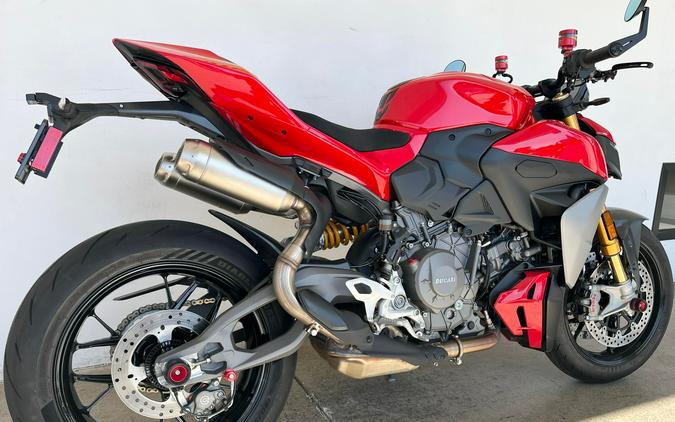 2026 Ducati Streetfighter V2