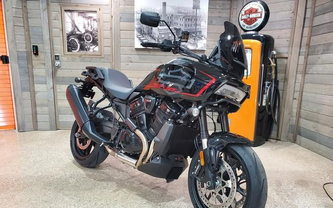 2026 Harley-Davidson® Pan America® 1250 ST