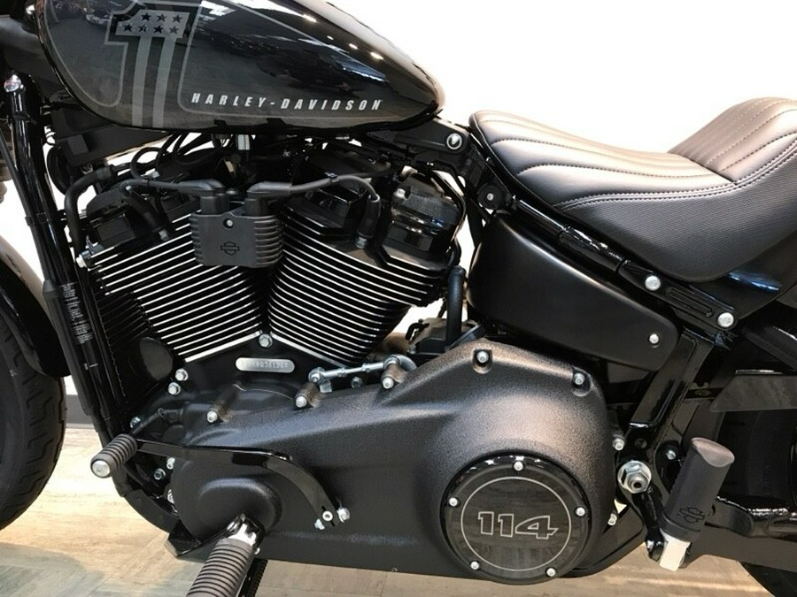 2024 Harley-Davidson® Street Bob® 114 Vivid Black