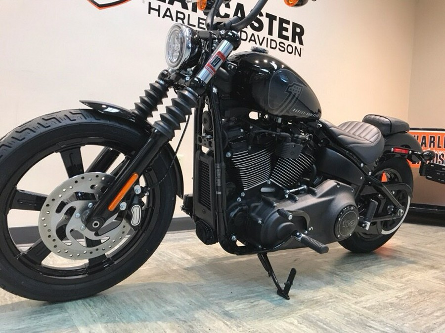 2024 Harley-Davidson® Street Bob® 114 Vivid Black