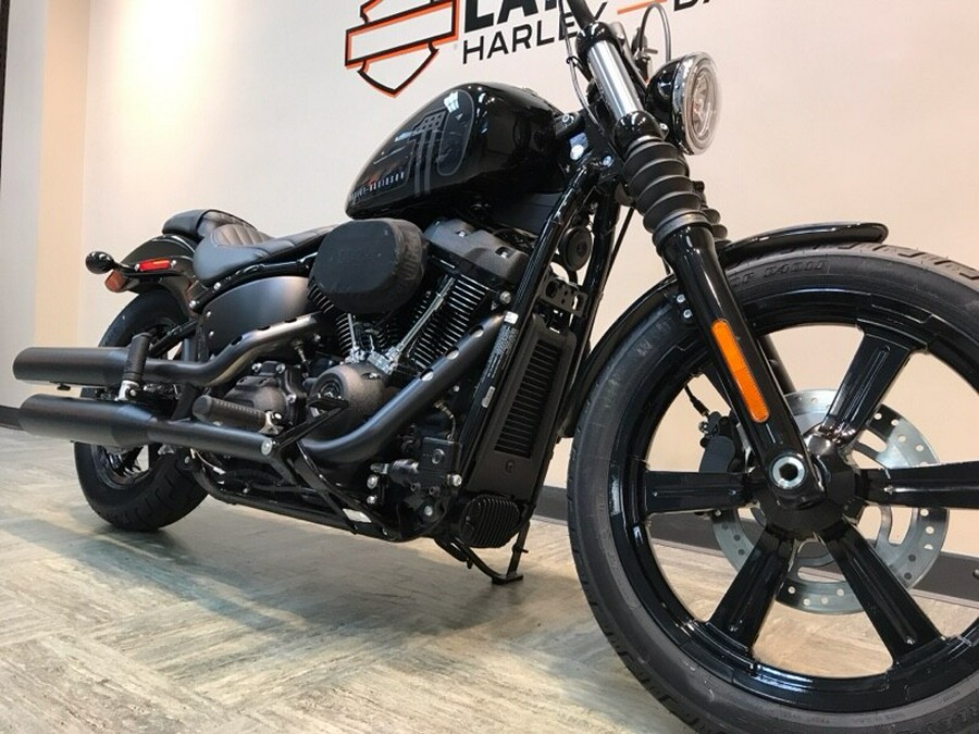 2024 Harley-Davidson® Street Bob® 114 Vivid Black