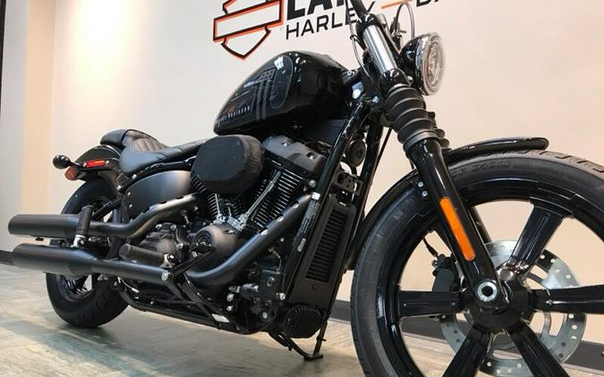 2024 Harley-Davidson® Street Bob® 114 Vivid Black