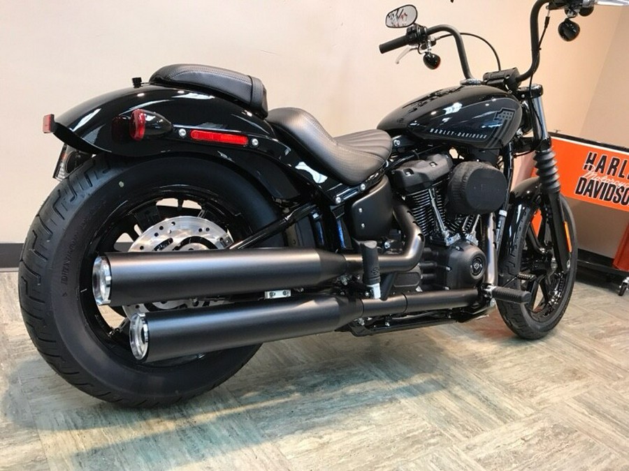 2024 Harley-Davidson® Street Bob® 114 Vivid Black