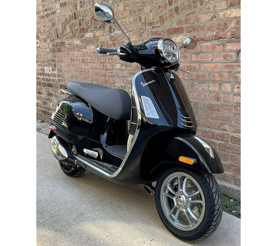 2023 Vespa GTS 300