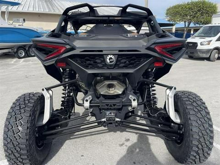 2024 Can-Am Maverick R X RS